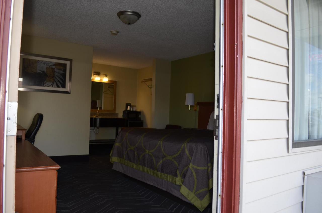 Budget Inn Williamsville Eksteriør bilde