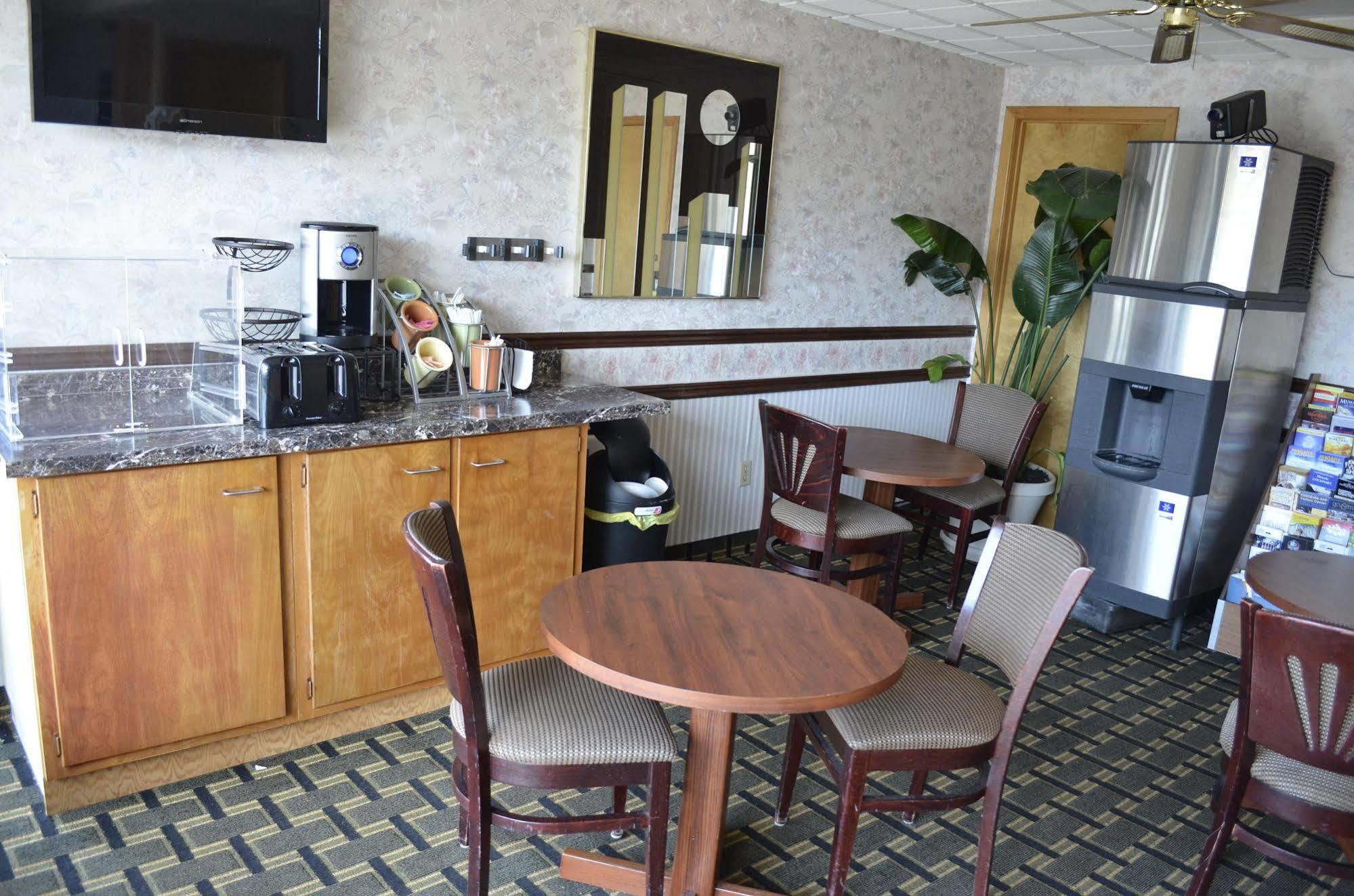 Budget Inn Williamsville Eksteriør bilde