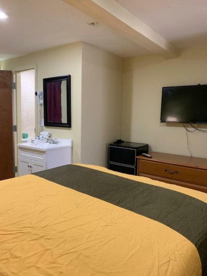 Budget Inn Williamsville Eksteriør bilde
