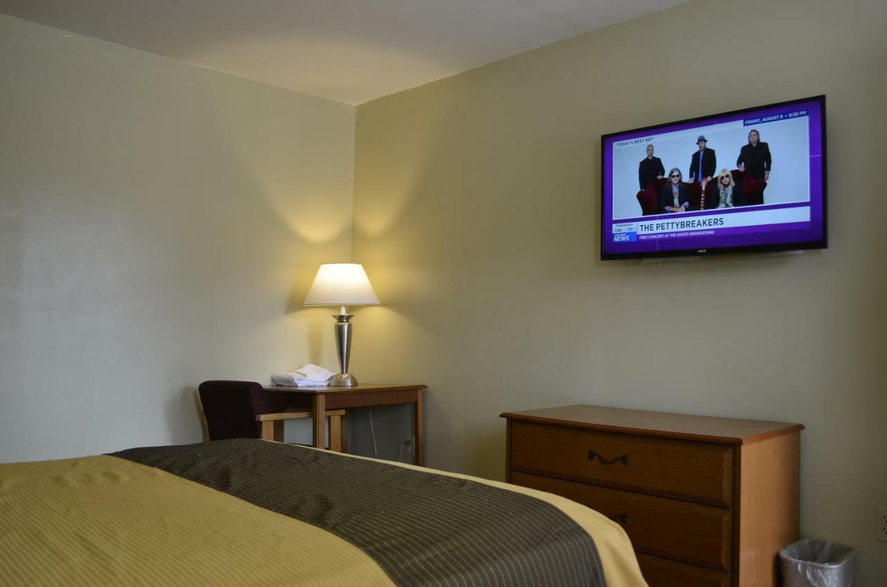 Budget Inn Williamsville Eksteriør bilde