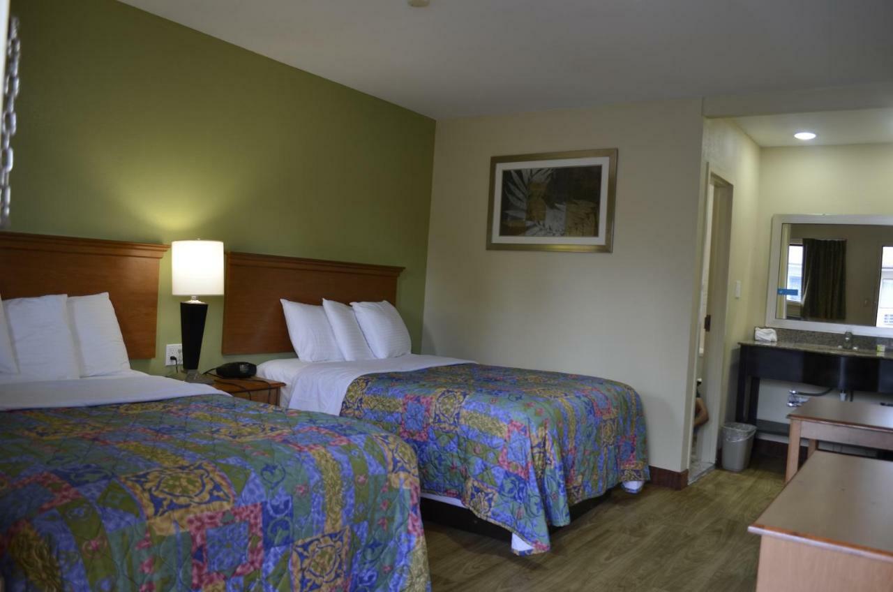 Budget Inn Williamsville Eksteriør bilde