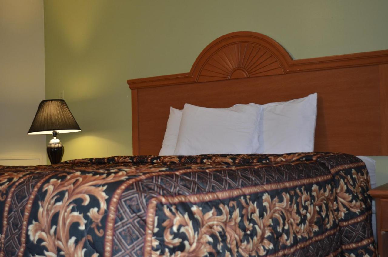 Budget Inn Williamsville Eksteriør bilde